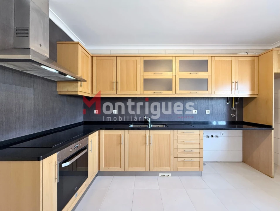 Apartamento T3 para Venda em Pinhal Novo Foto 8
