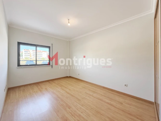 Apartamento T3 para Venda em Pinhal Novo Foto 12