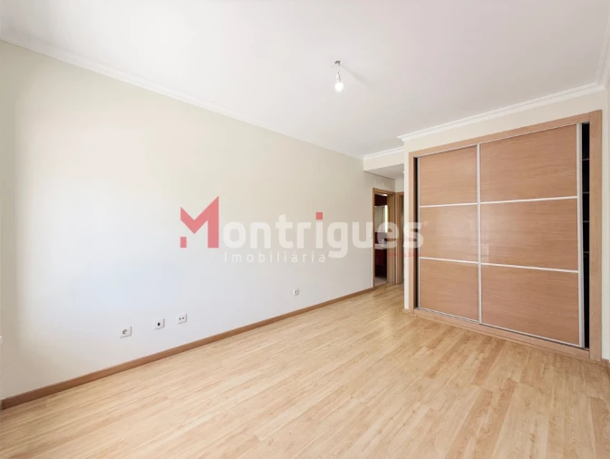Apartamento T3 para Venda em Pinhal Novo Foto 17