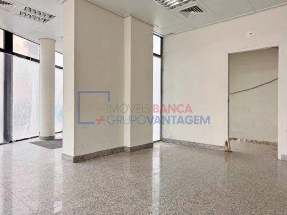 Loja para Venda em Ramada e Caneças Foto 7