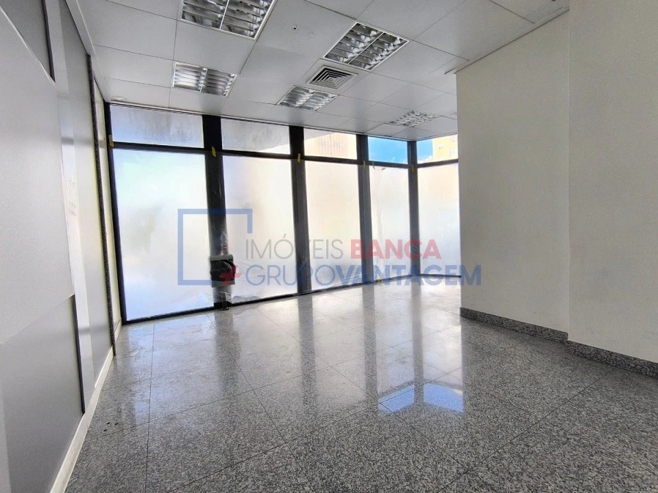 Loja para Venda em Ramada e Caneças Foto 1