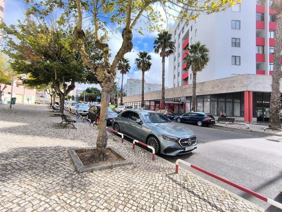 Loja para Venda em Ramada e Caneças Foto 24