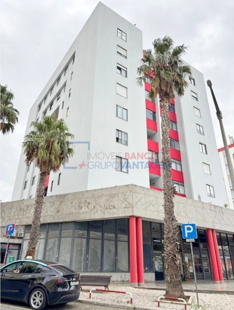 Loja para Venda em Ramada e Caneças