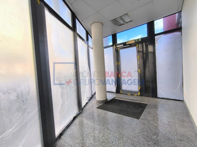 Loja para Venda em Ramada e Caneças Foto 12