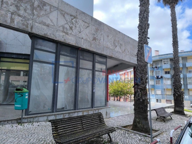 Loja para Venda em Ramada e Caneças Foto 15