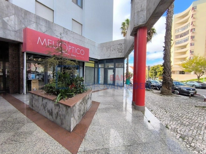 Loja para Venda em Ramada e Caneças Foto 22