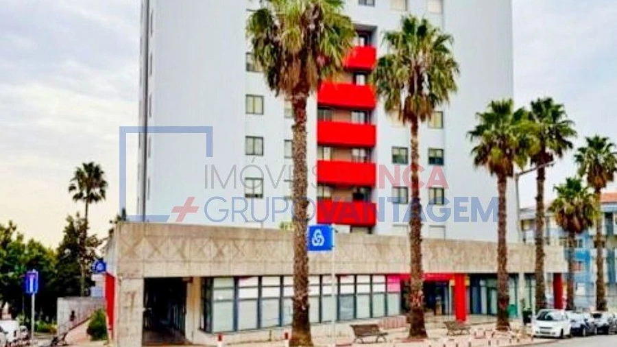 Loja para Venda em Ramada e Caneças