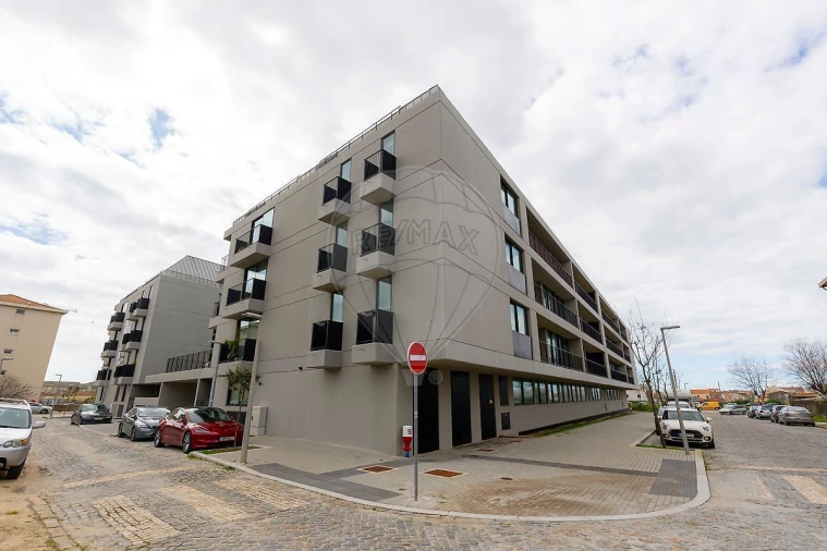 Apartamento T3 para Venda em Espinho Foto 24