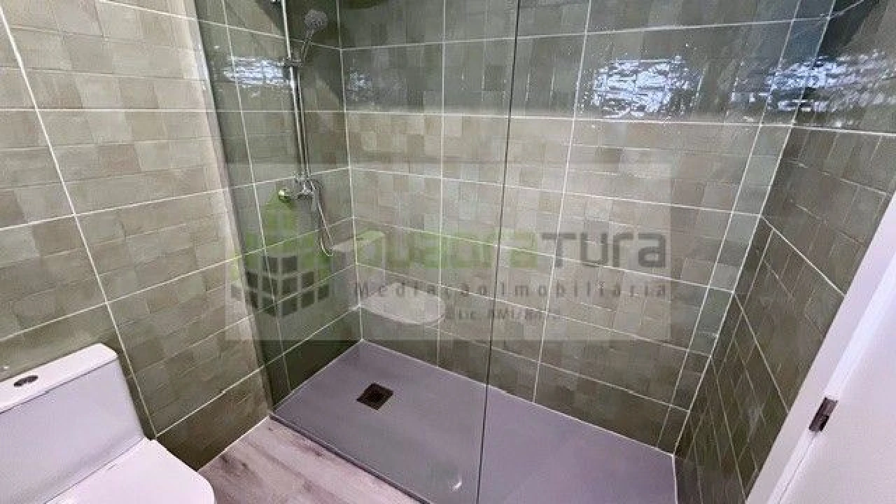 Apartamento T2 para Venda em Cedofeita, Santo Ildefonso, Sé, Miragaia, São Nicolau e Vitória Foto 14