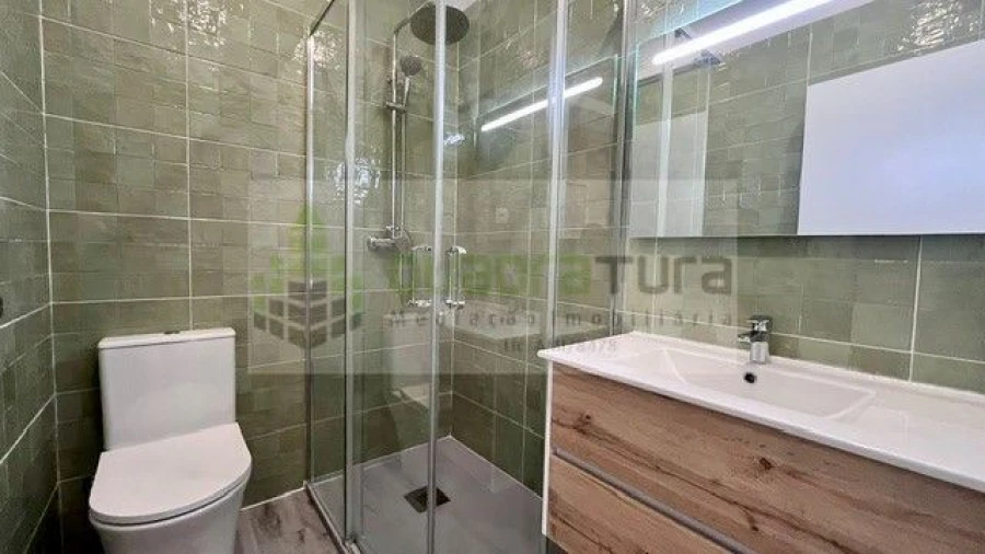 Apartamento T2 para Venda em Cedofeita, Santo Ildefonso, Sé, Miragaia, São Nicolau e Vitória Foto 13