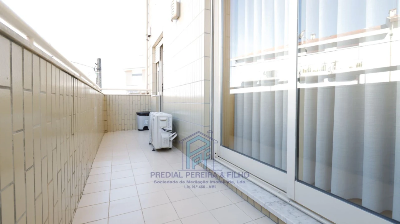 Apartamento T2 para Venda em Rio Tinto Foto 9