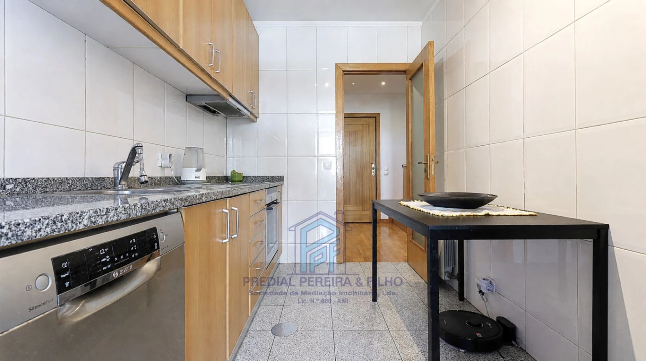 Apartamento T2 para Venda em Rio Tinto Foto 12
