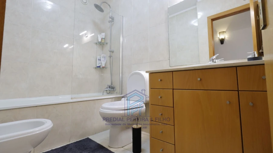 Apartamento T2 para Venda em Rio Tinto Foto 18