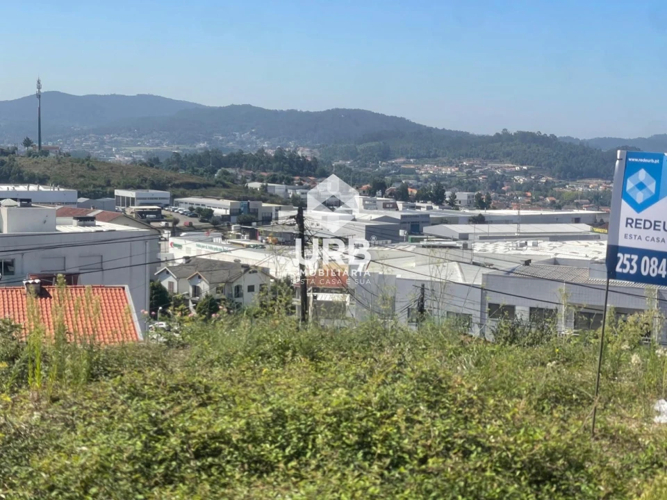 Terreno para Venda em Nogueira, Fraião e Lamaçães Foto 6