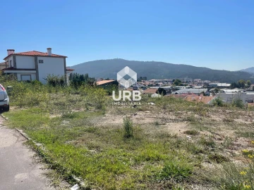 Terreno para Venda em Nogueira, Fraião e Lamaçães