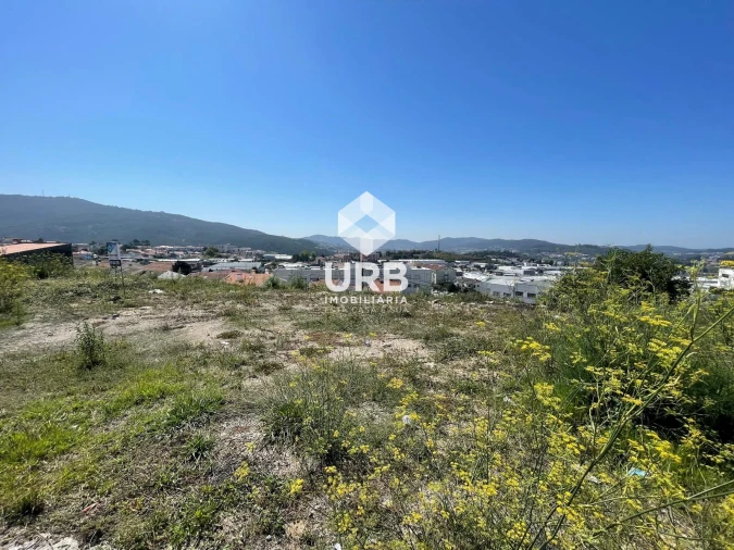Terreno para Venda em Nogueira, Fraião e Lamaçães Foto 8