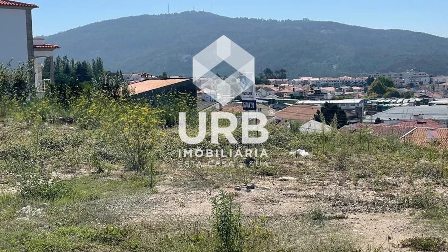Terreno para Venda em Nogueira, Fraião e Lamaçães