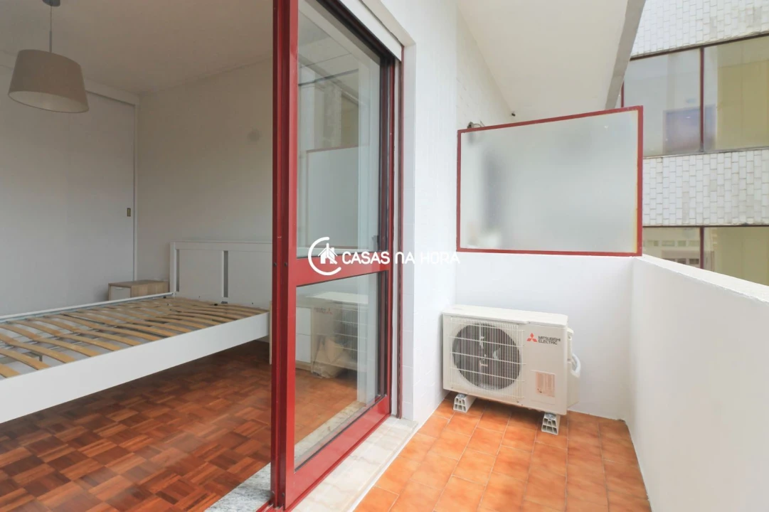 Apartamento T1 para Venda em Cidade da Maia Foto 20