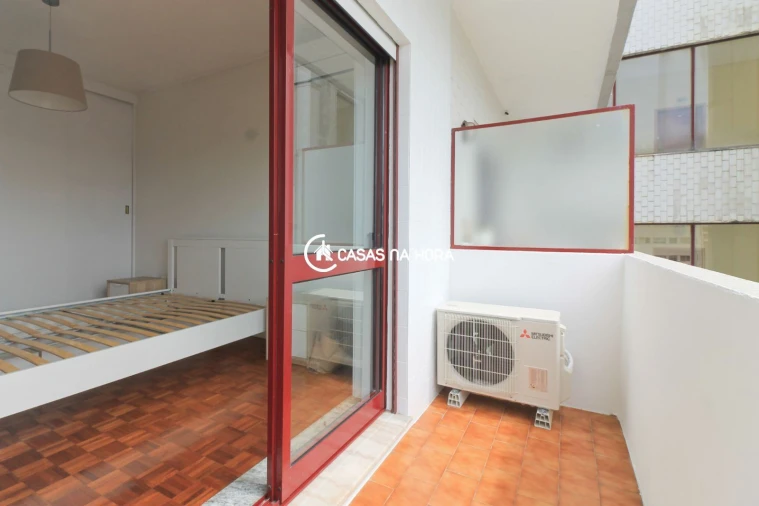 Apartamento T1 para Venda em Cidade da Maia Foto 20