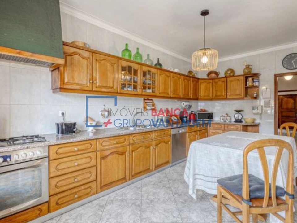 Moradia T4 para Venda em Cidade da Maia Foto 3