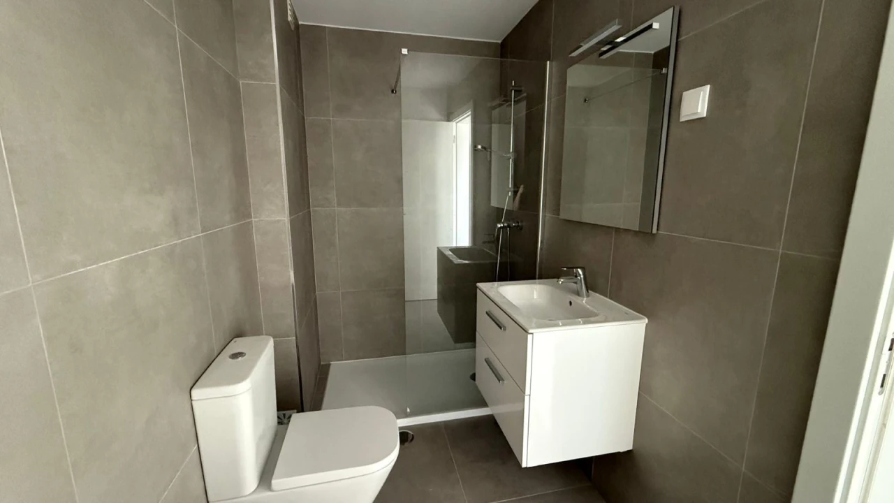 Apartamento T2 para Venda em Buarcos Foto 8
