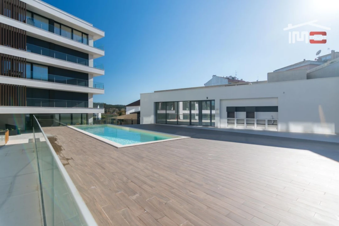 Apartamento T3 para Arrendamento em Nossa Senhora da Piedade Foto 11