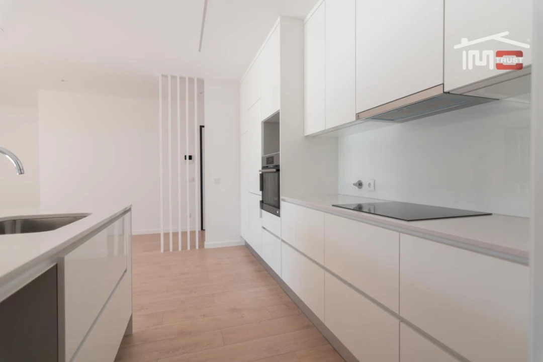 Apartamento T3 para Arrendamento em Nossa Senhora da Piedade Foto 8