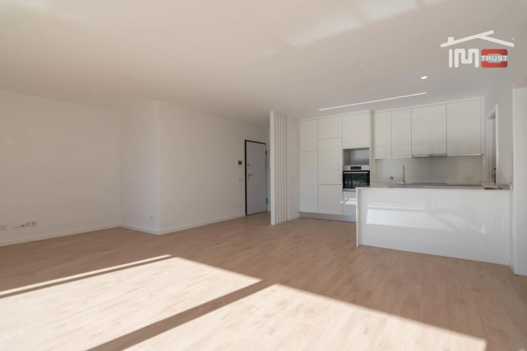 Apartamento T3 para Arrendamento em Nossa Senhora da Piedade Foto 7