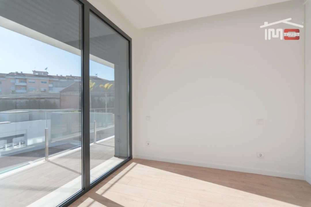 Apartamento T3 para Arrendamento em Nossa Senhora da Piedade Foto 14