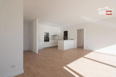 Apartamento T3 para Arrendamento em Nossa Senhora da Piedade