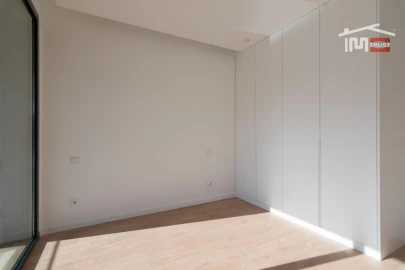Apartamento T3 para Arrendamento em Nossa Senhora da Piedade