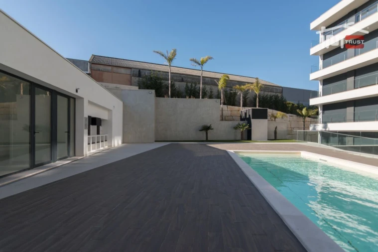 Apartamento T3 para Arrendamento em Nossa Senhora da Piedade Foto 3