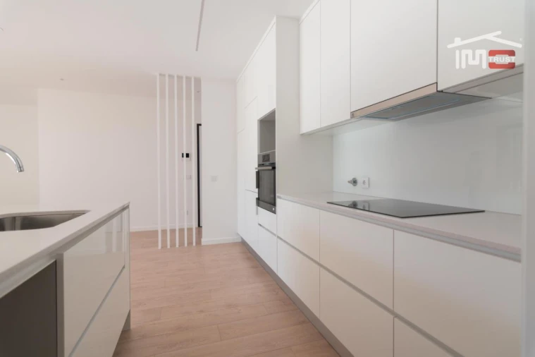 Apartamento T3 para Arrendamento em Nossa Senhora da Piedade Foto 8