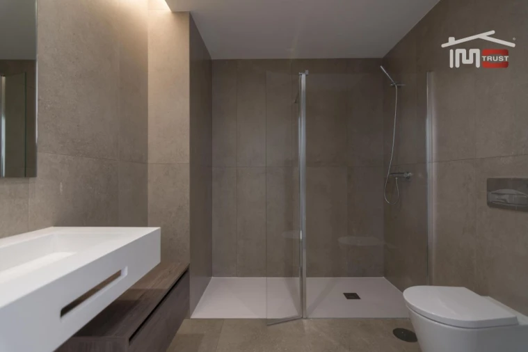 Apartamento T3 para Arrendamento em Nossa Senhora da Piedade Foto 18