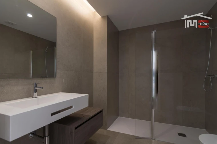 Apartamento T3 para Arrendamento em Nossa Senhora da Piedade Foto 19