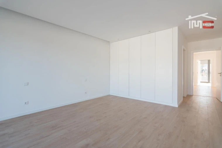 Apartamento T3 para Arrendamento em Nossa Senhora da Piedade Foto 21