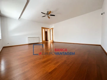 Apartamento T2 para Venda em Oliveira do Douro