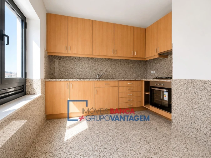 Apartamento T2 para Venda em Oliveira do Douro Foto 8