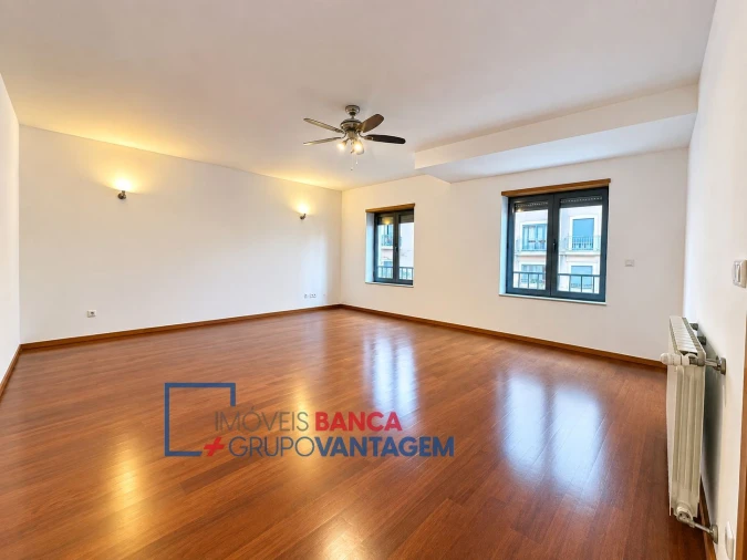 Apartamento T2 para Venda em Oliveira do Douro Foto 2