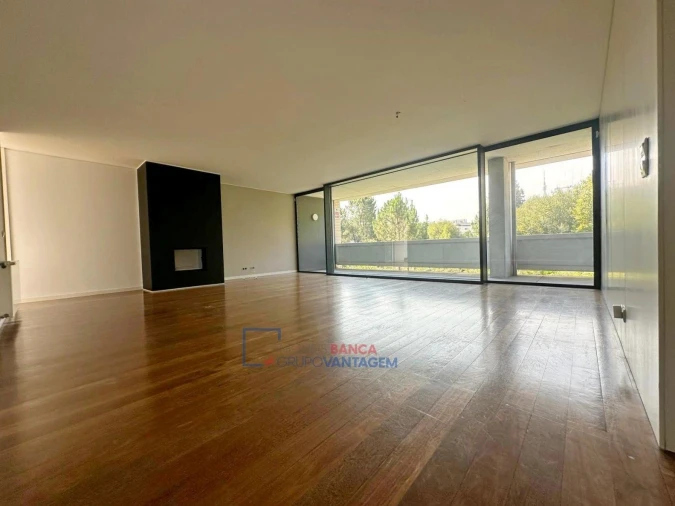Apartamento T4 para Venda em Mafamude e Vilar do Paraíso Foto 2