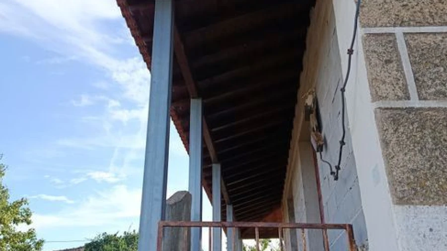 Quinta T4 para Venda em Carrazedo de Montenegro e Curros