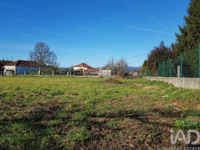 Terreno para Venda em Campos e Vila Meã Foto 2