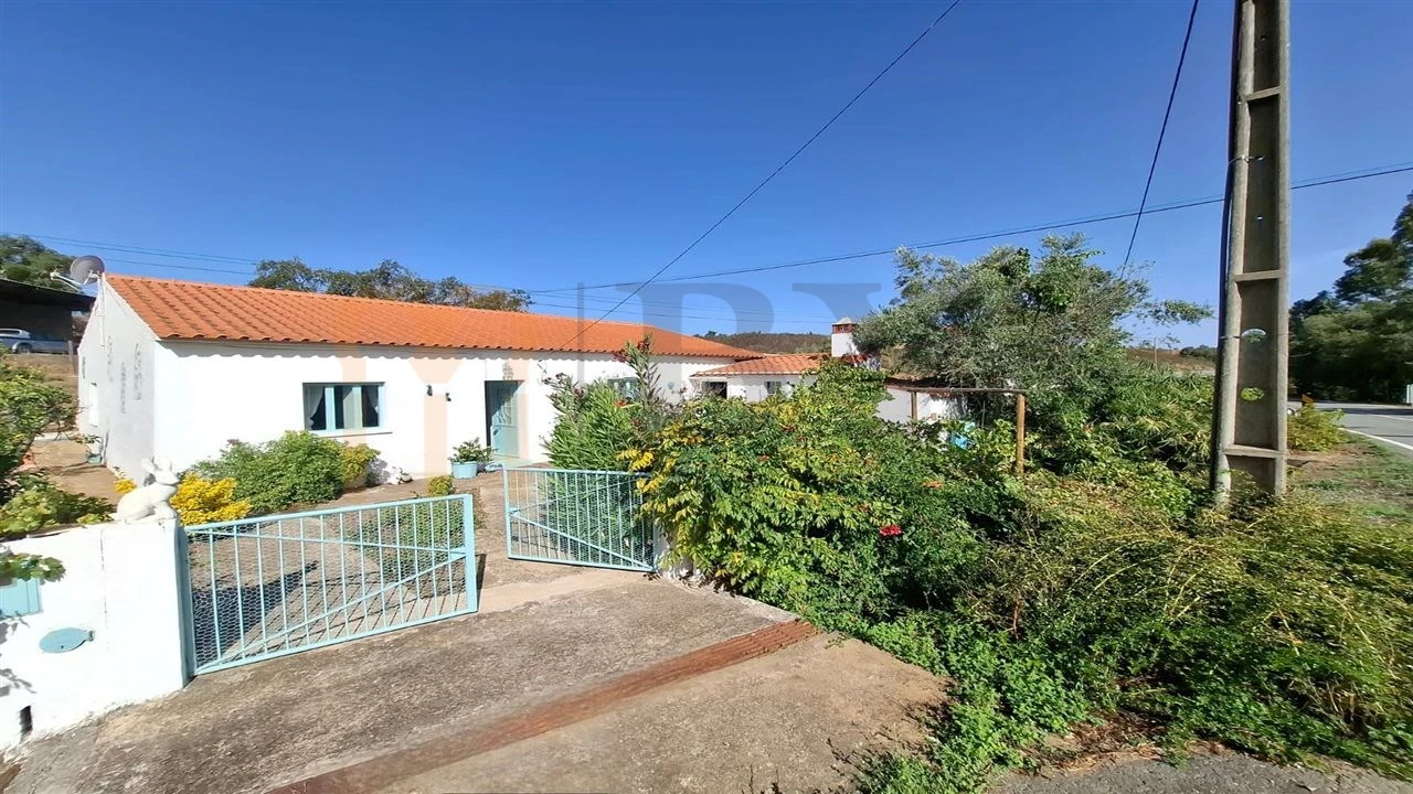 Moradia T2 para Venda em Almodôvar e Graça dos Padrões Foto 1