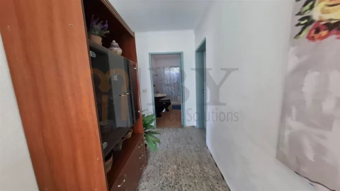 Moradia T2 para Venda em Almodôvar e Graça dos Padrões