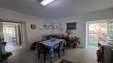Moradia T2 para Venda em Almodôvar e Graça dos Padrões