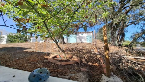 Moradia T2 para Venda em Almodôvar e Graça dos Padrões