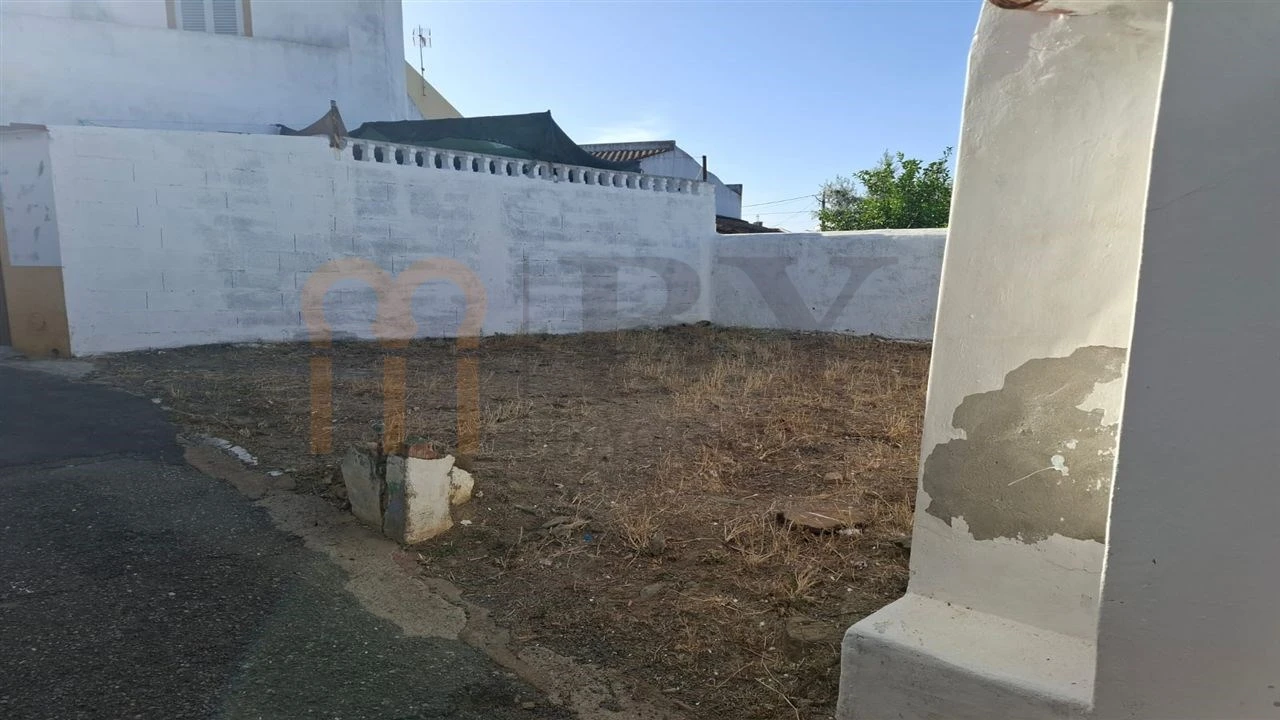Terreno para Venda em Aldeia dos Fernandes Foto 2