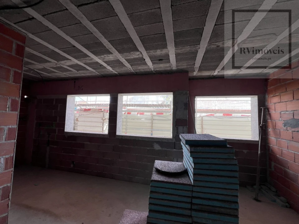 Apartamento T2 para Venda em Paranhos Foto 30