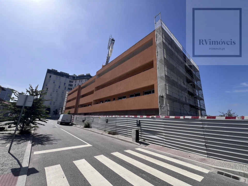 Apartamento T2 para Venda em Paranhos Foto 48