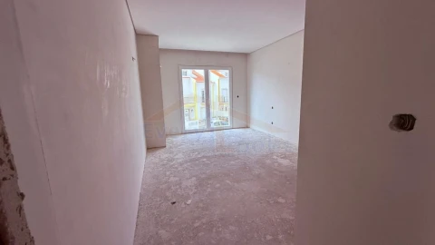 Moradia T4 para Venda em Atouguia da Baleia